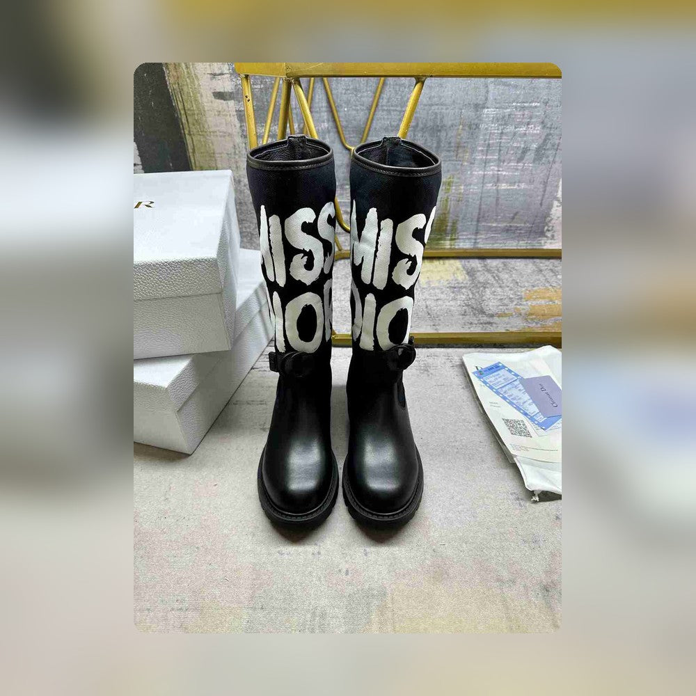 DD D MAJOR BOOT WITH MISS DD PRINT BLACK KDI929CMV S17X