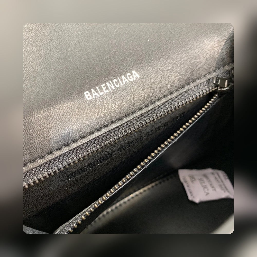new-luxury-designer-bags-nm24079