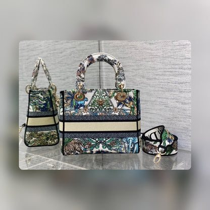 Anum Bags Detail