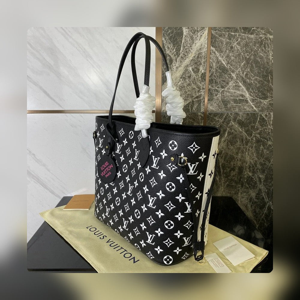 Anum Bags Detail