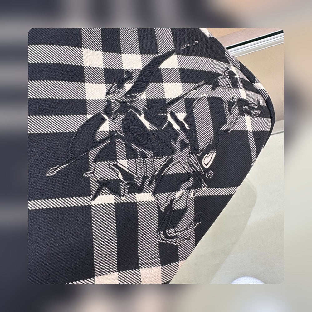 Anum Bags - DESIGNER BAGS FOR WOMEN - AFFORDABLE LUXURY BAGS - 17331