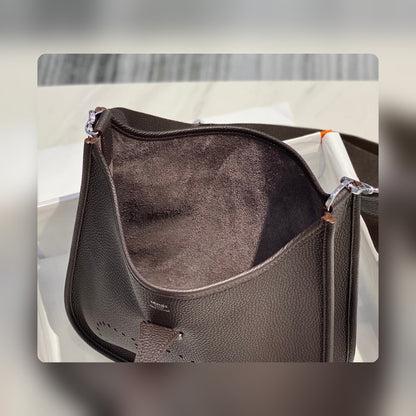 new-luxury-designer-bags-nm23532
