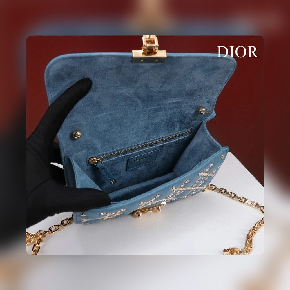 Anum Bags Detail