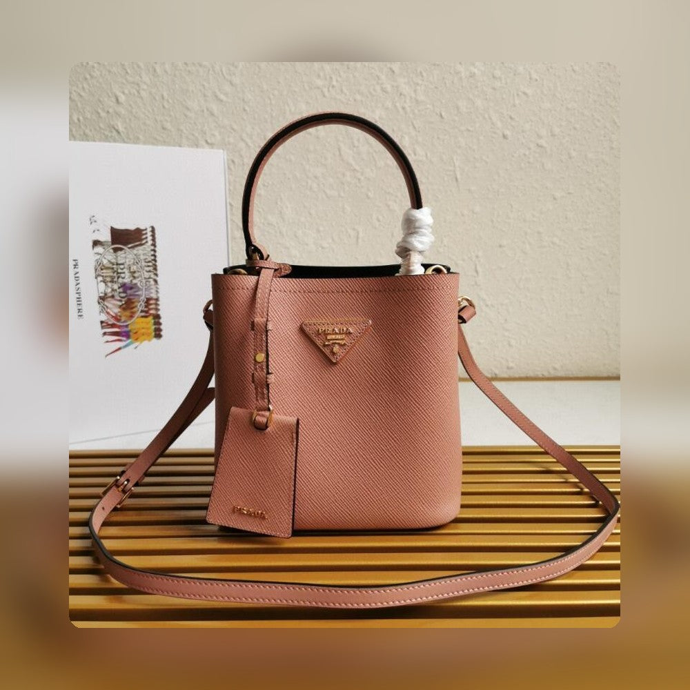 Anum Bags Detail
