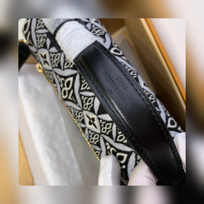 Anum Bags - DESIGNER BAGS FOR WOMEN - AFFORDABLE LUXURY BAGS - 17095