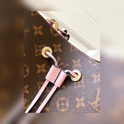 Anum Bags Detail