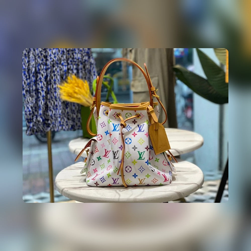 Anum Bags Detail