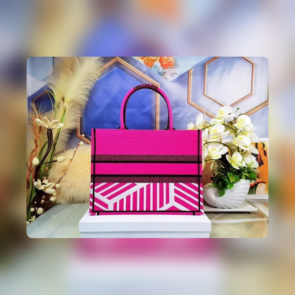 Anum Bags Detail