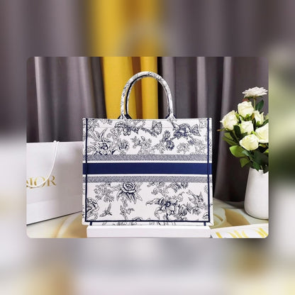 Anum Bags Detail