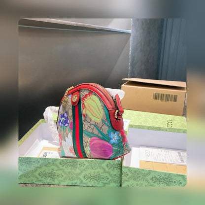 Anum Bags Detail