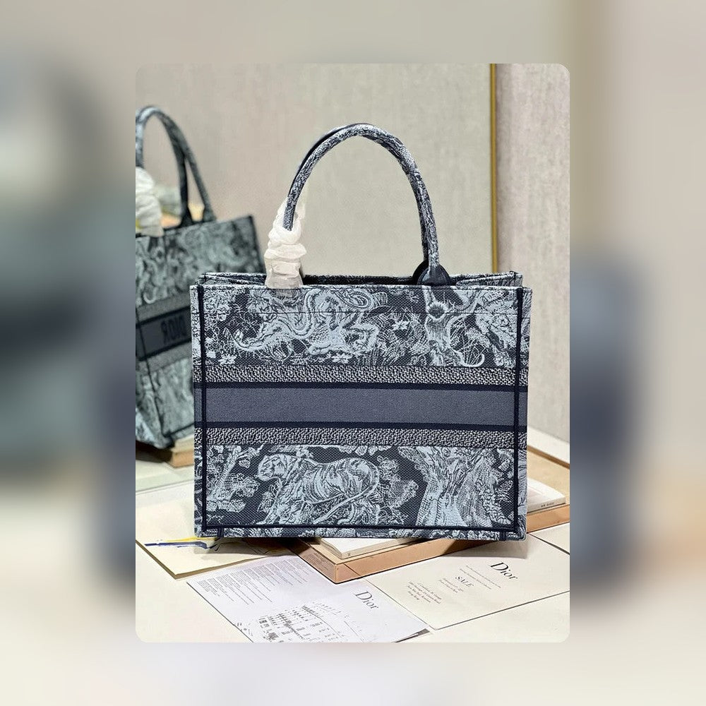 Anum Bags Detail