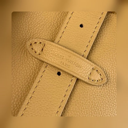 Anum Bags ln Luxury Bag --56582