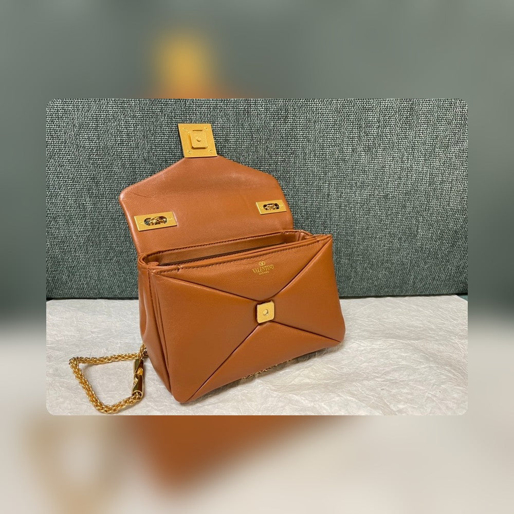 Anum Bags - High-Quality Designer Products for You - AFFORDABLE LUXURY BAGS - 14474