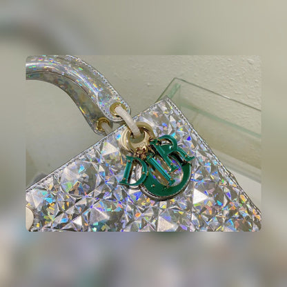 Anum Bags Detail