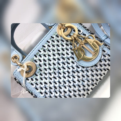 Anum Bags Detail