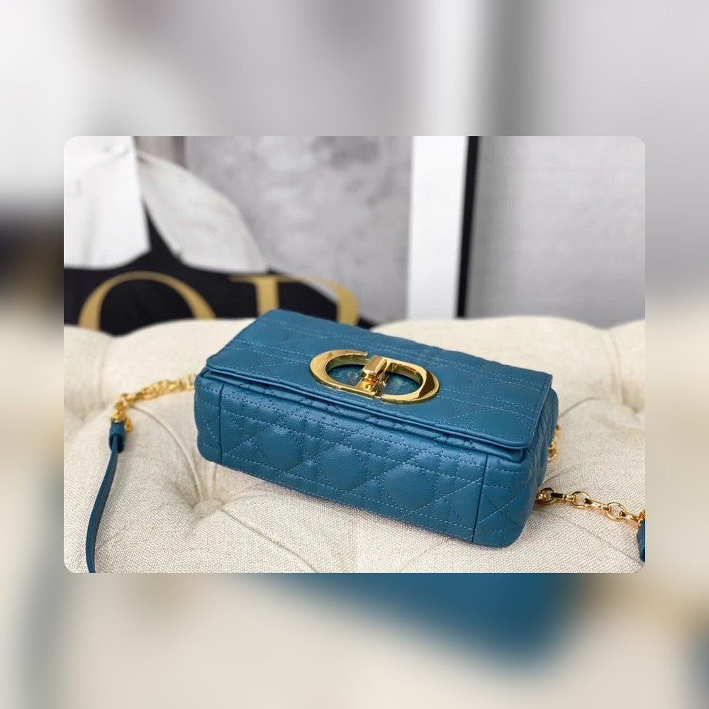 Anum Bags Detail