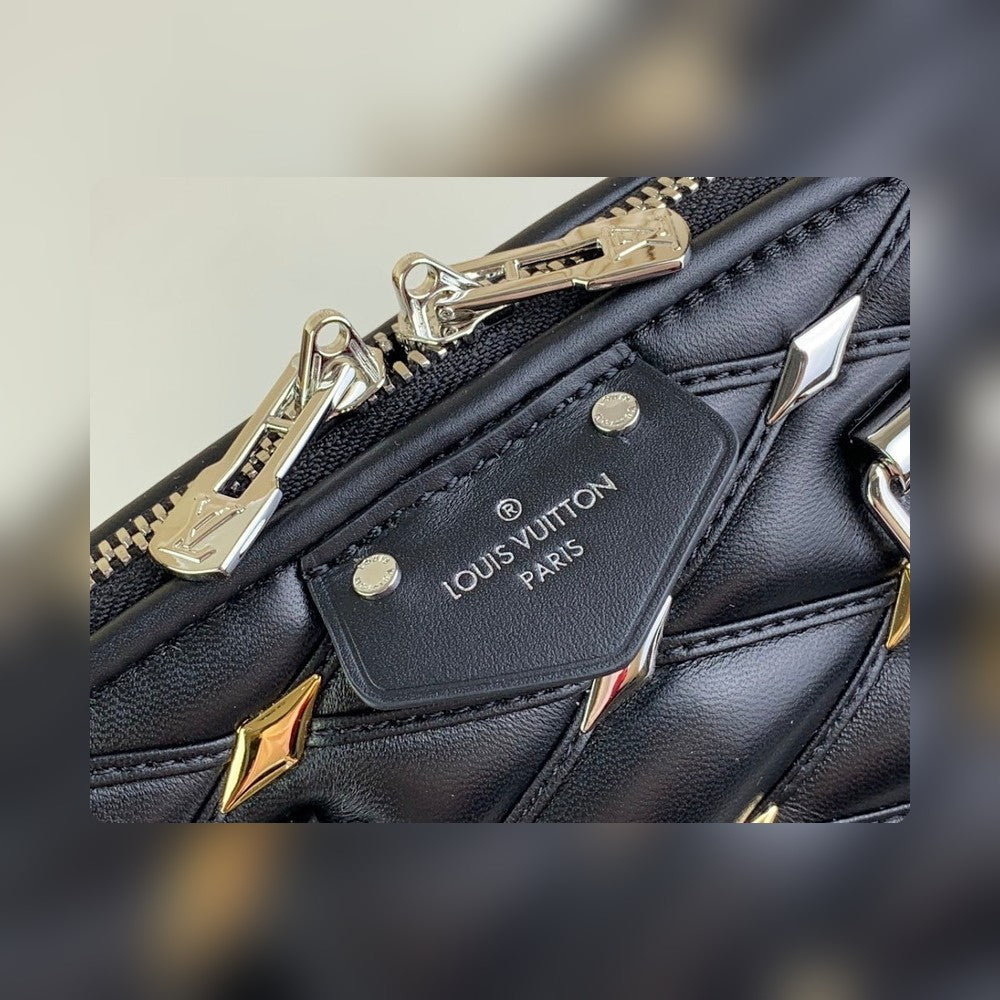Anum Bags ln Luxury Bag --56845