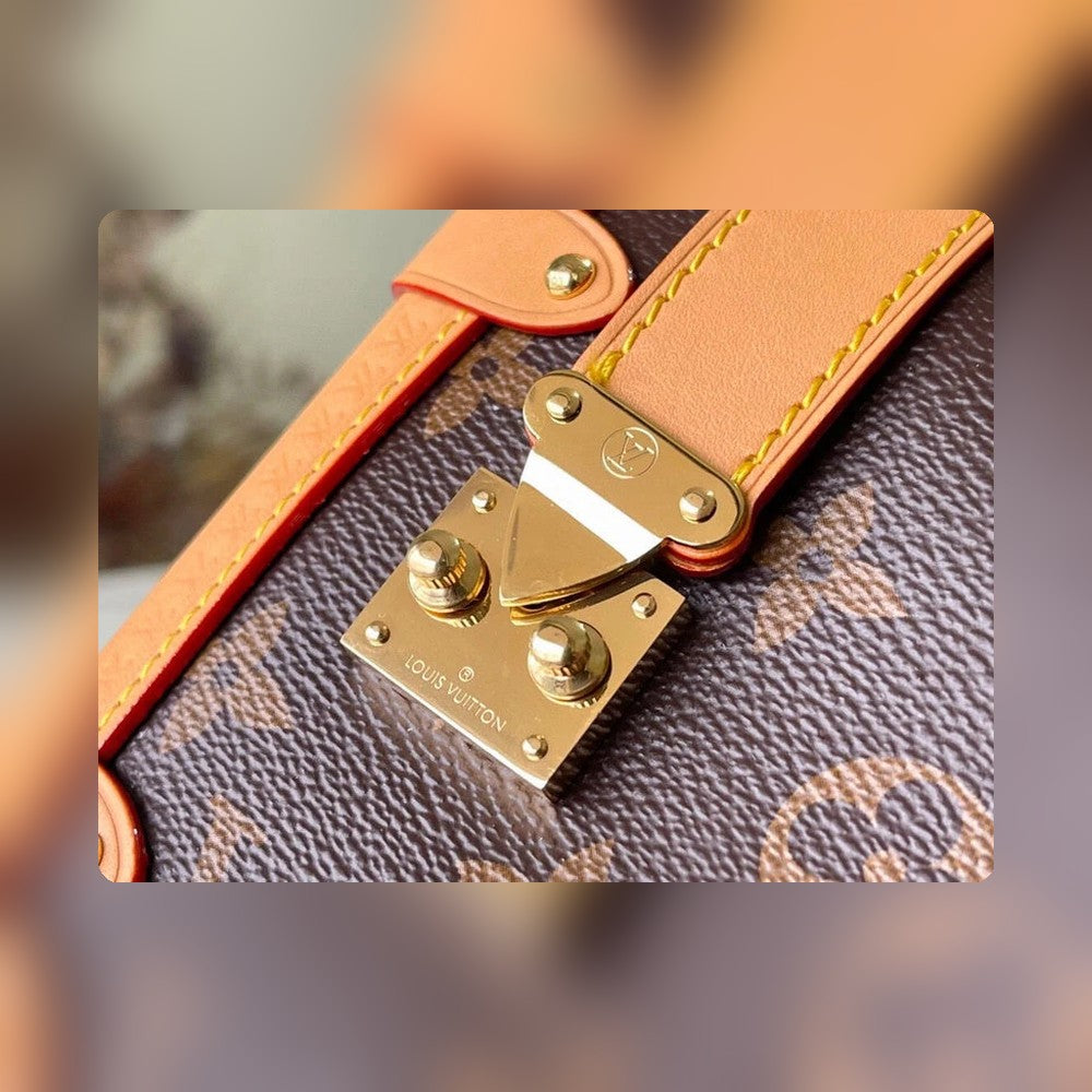Anum Bags Detail