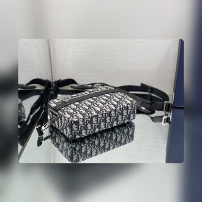 Anum Bags Detail