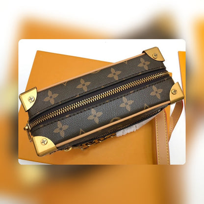Anum Bags Detail