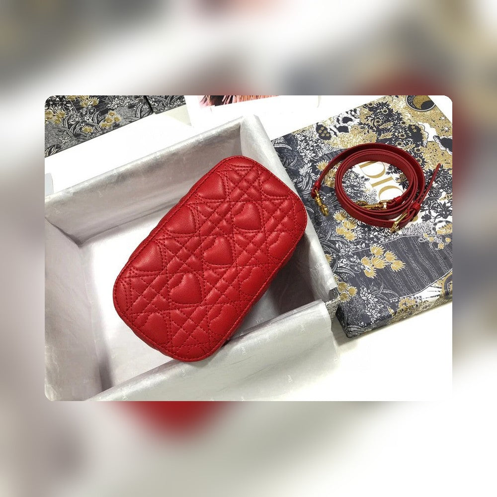 Anum Bags Detail