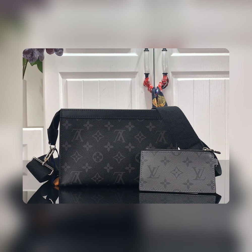Anum Bags Detail