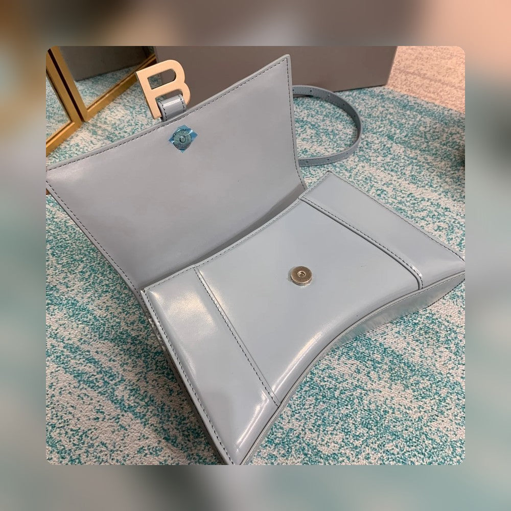 new-luxury-designer-bags-nm24084