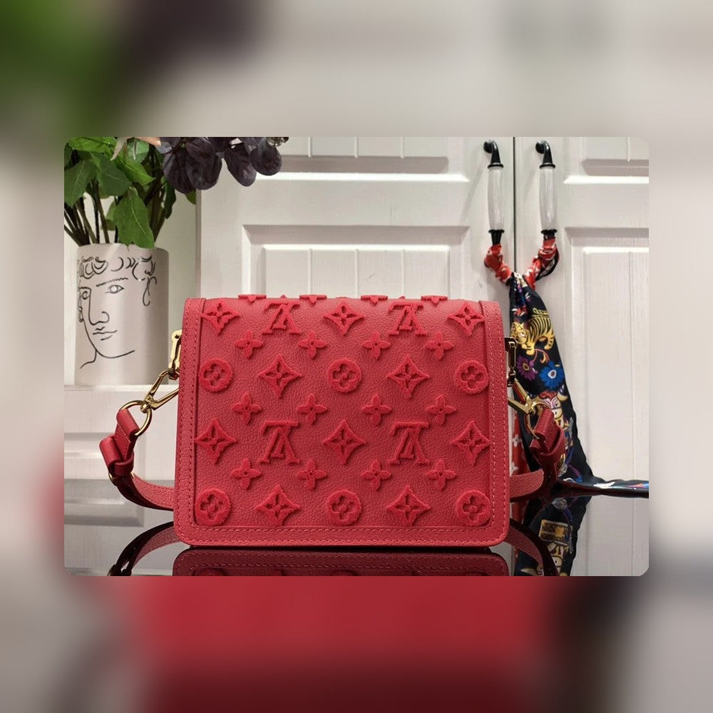 Anum Bags Detail