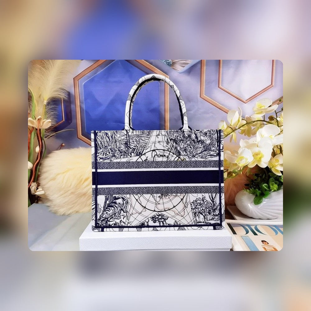 Anum Bags Detail
