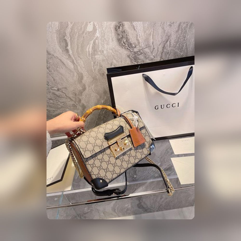 Anum Bags Detail