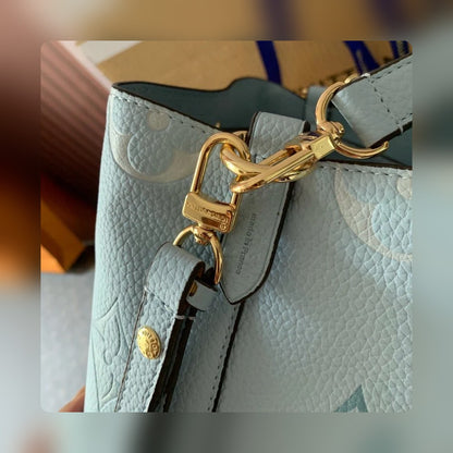 Anum Bags Detail