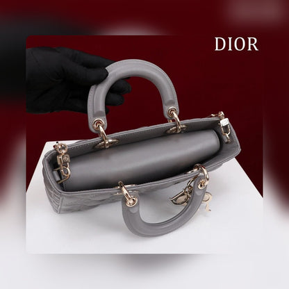 Anum Bags Detail