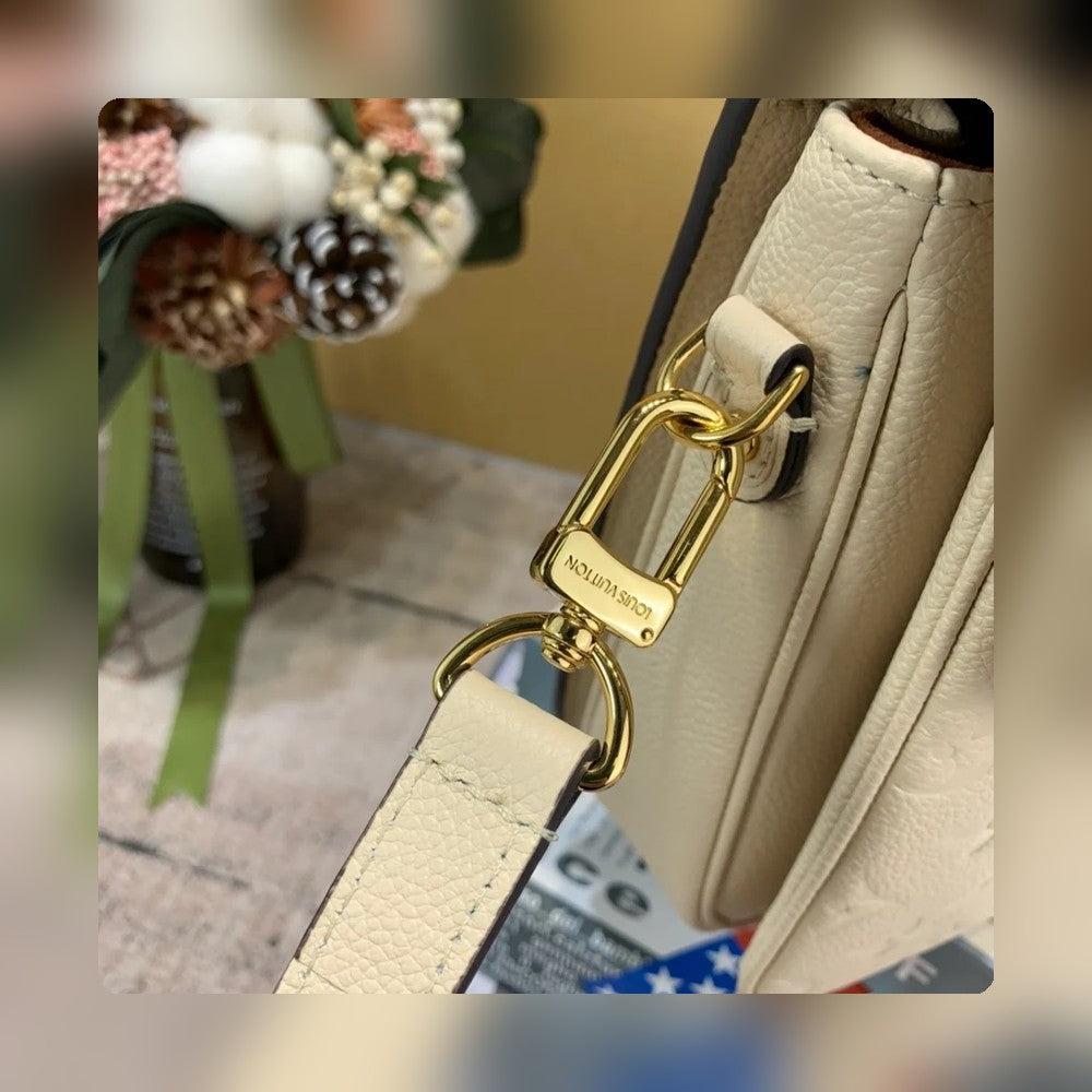 Anum Bags ln Luxury Bag --55983