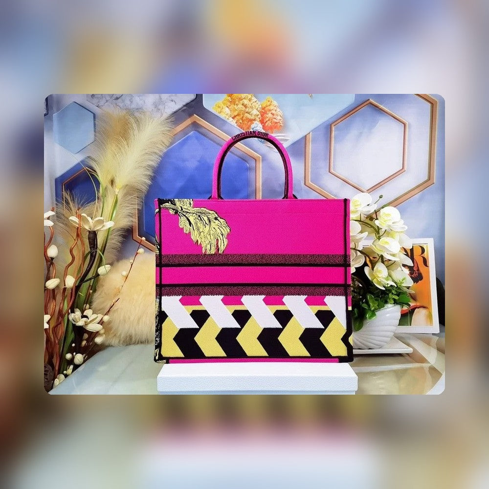 Anum Bags Detail