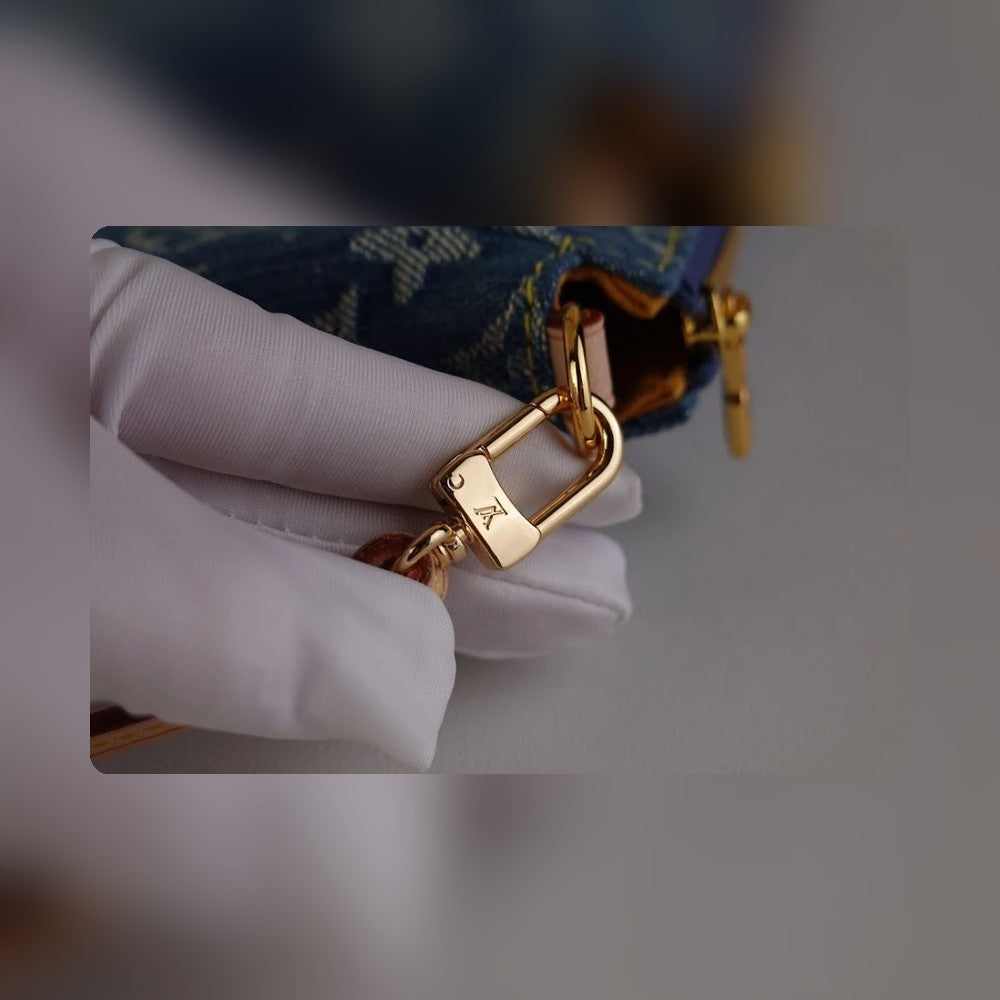 Anum Bags ln Luxury Bag --56830