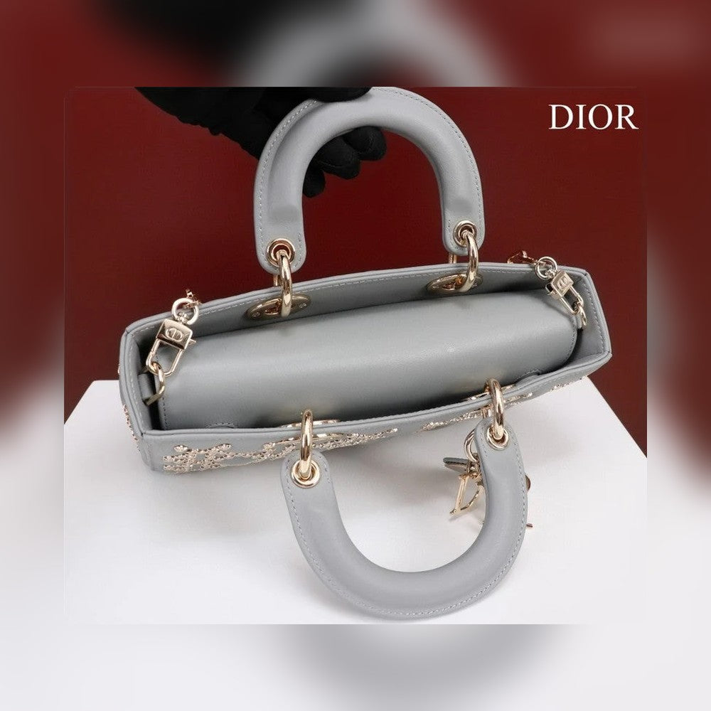 Anum Bags Detail