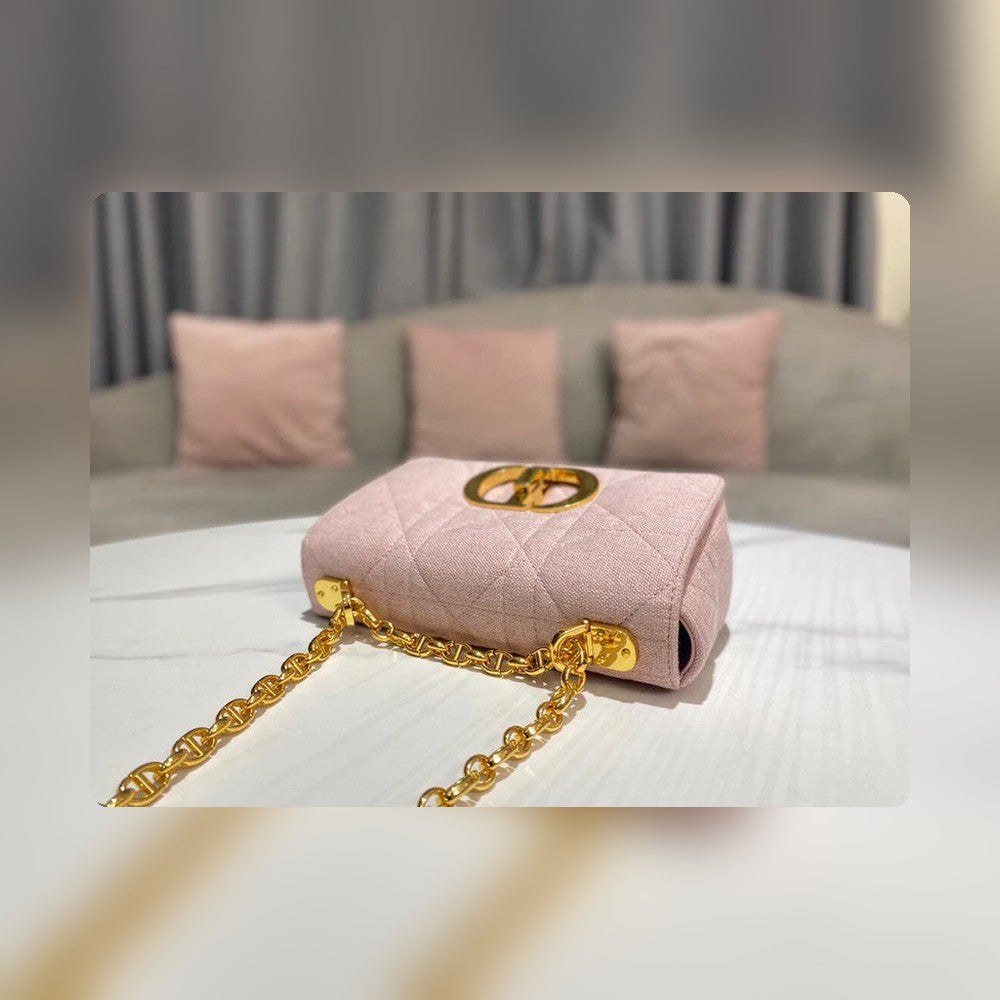 Anum Bags Detail