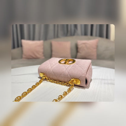 Anum Bags Detail