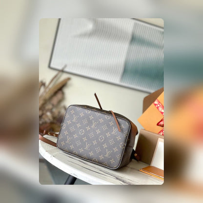 Anum Bags Detail