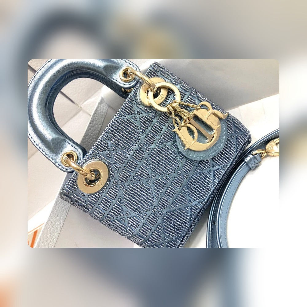 Anum Bags Detail