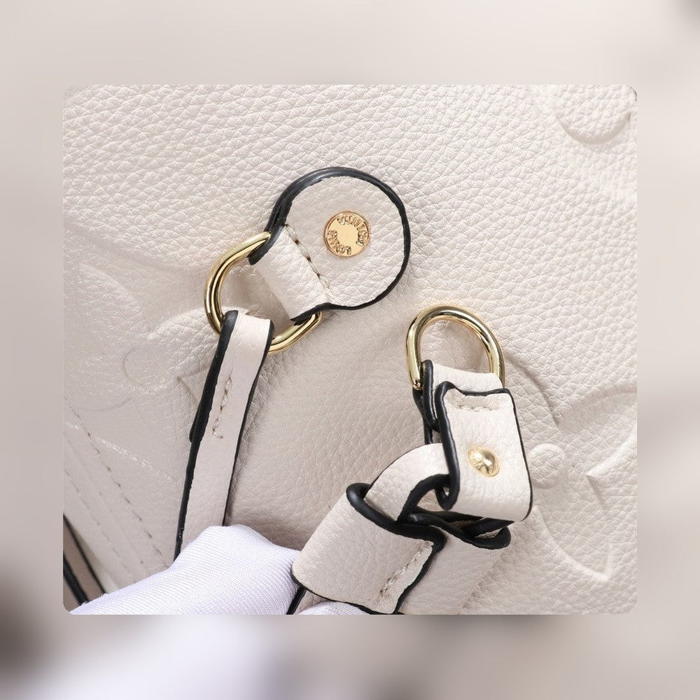Anum Bags Detail