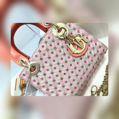 Anum Bags Detail