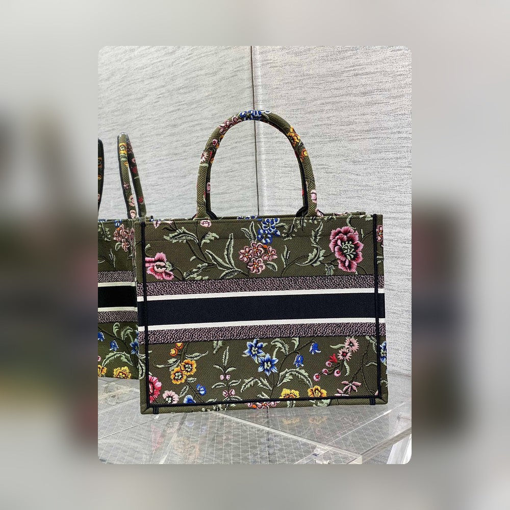 Anum Bags Detail