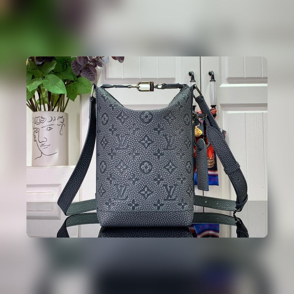 Anum Bags Detail