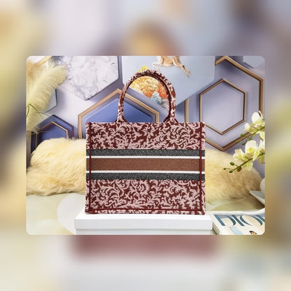 Anum Bags Detail