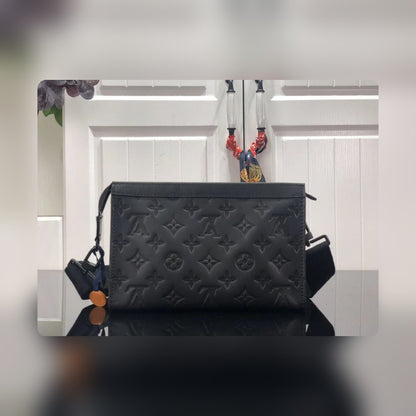 Anum Bags Detail