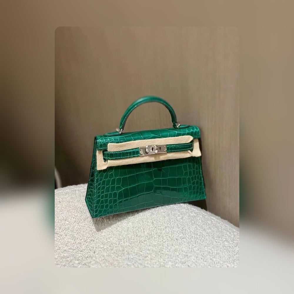 new-luxury-designer-bags-nm23859