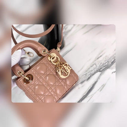 Anum Bags Detail