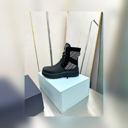 VBS GARDEN LACE UP BOOT BLACK 3BO315ZYH H961