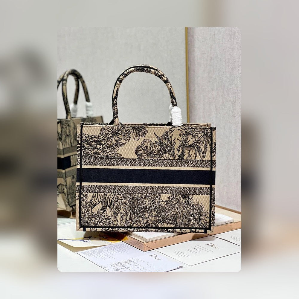 Anum Bags Detail